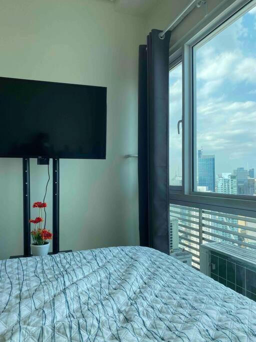 Makati Penthouse With Stunning City Skyline View Manila Exterior photo